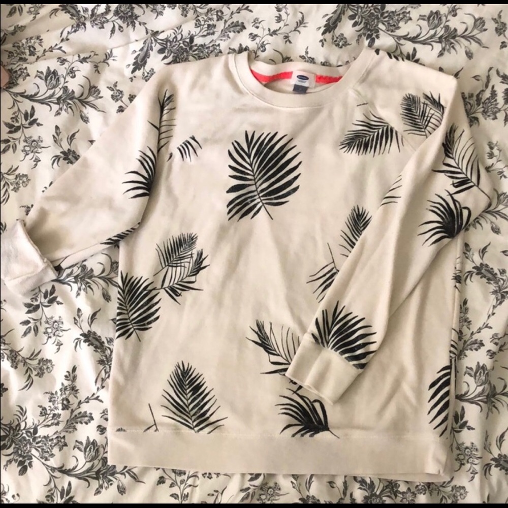 Old navy sweater